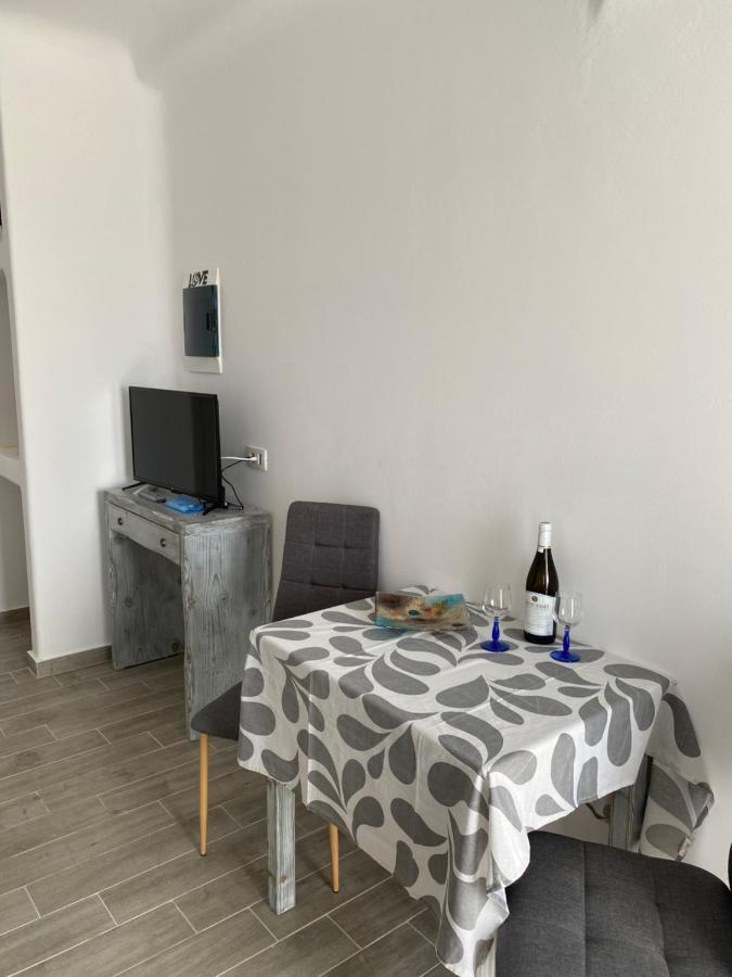 PetrAn Apartment Fira  Bagian luar foto